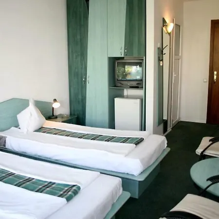 Cristal מלון יופיטר