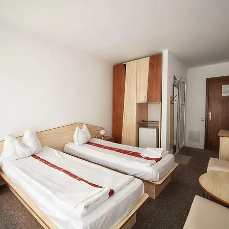 Cristal 2* יופיטר